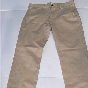 Men’s khaki pants